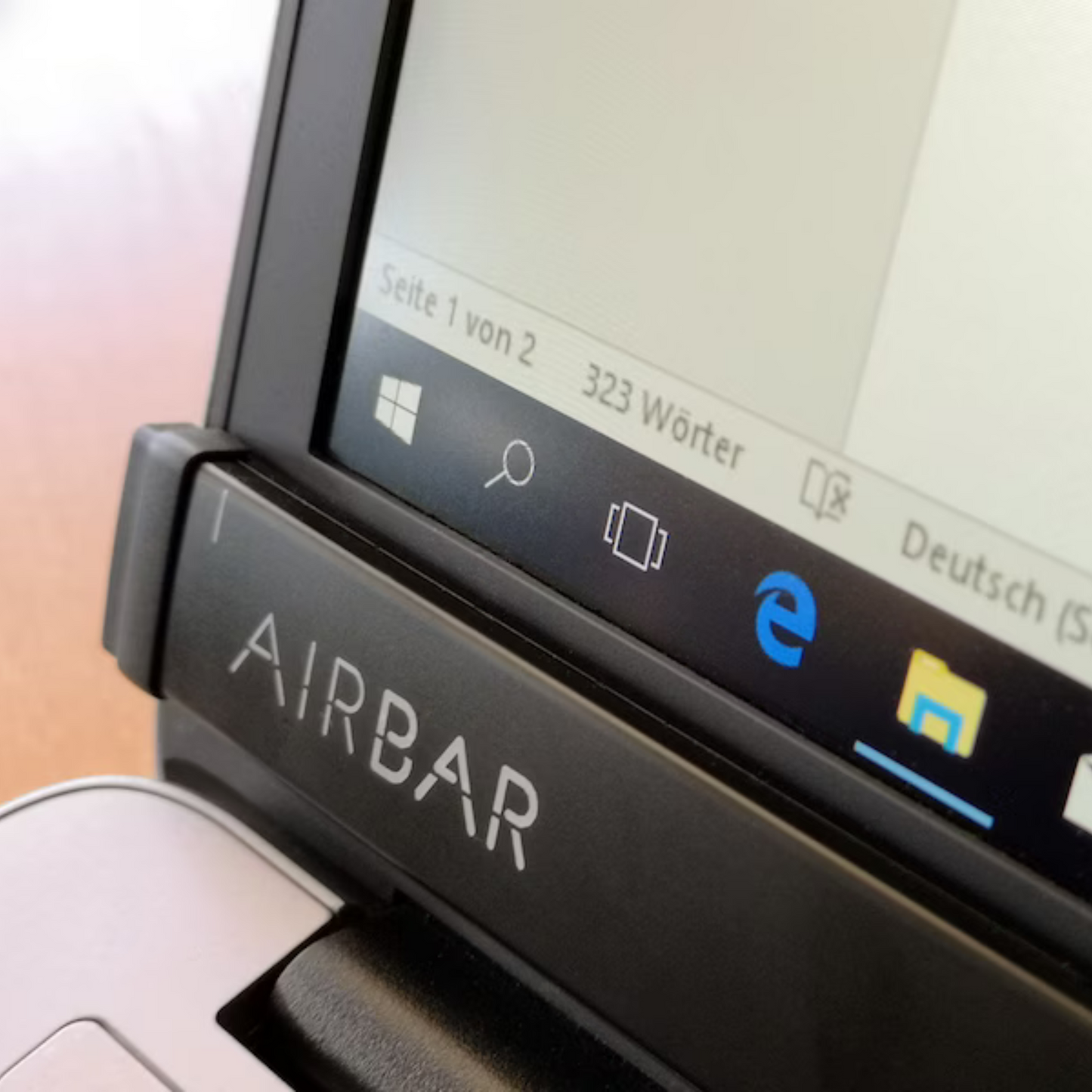 AirBar ™ de Neonode - Agregue pantalla táctil a las computadoras portátiles con Windows 10